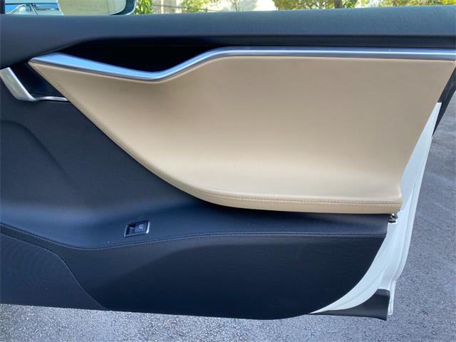 Bâche Tesla Model S (2012 - Aujourd'hui ) sur mesure intérieure - My Housse