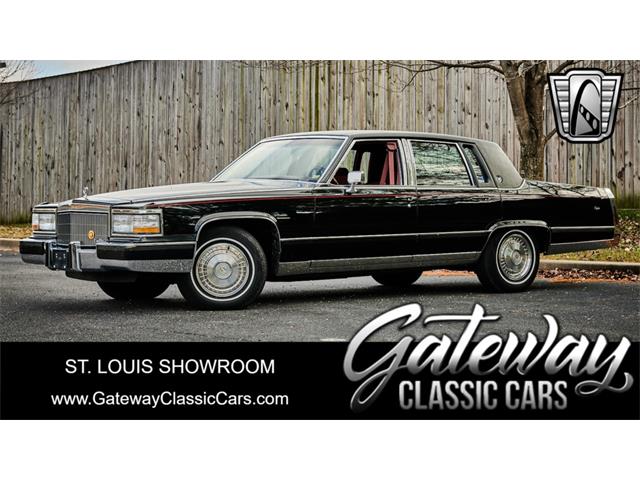 1992 Cadillac Brougham (CC-1676087) for sale in O'Fallon, Illinois