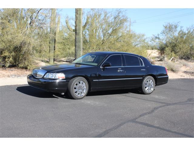 2004 Lincoln Town Car (CC-1677111) for sale in Ft. McDowell, Arizona