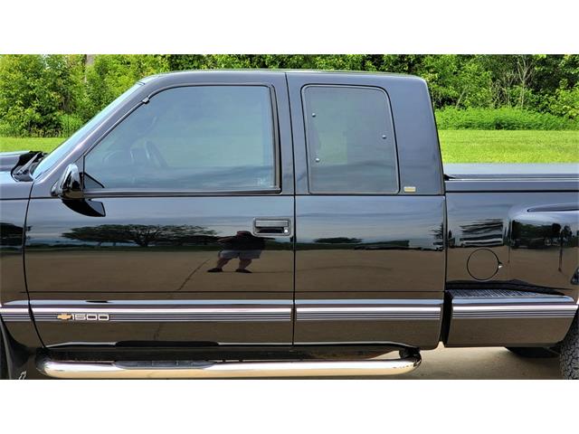 1997 Chevrolet Silverado (CC-1677831) for sale in Lenexa, Kansas