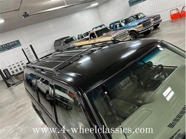 1999 Chevrolet Suburban (CC-1682152) for sale in Holland , Michigan