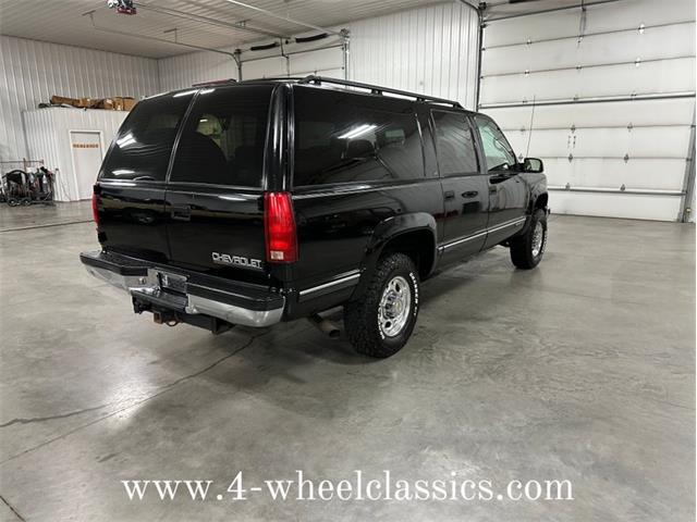 1999 Chevrolet Suburban (CC-1682152) for sale in Holland , Michigan
