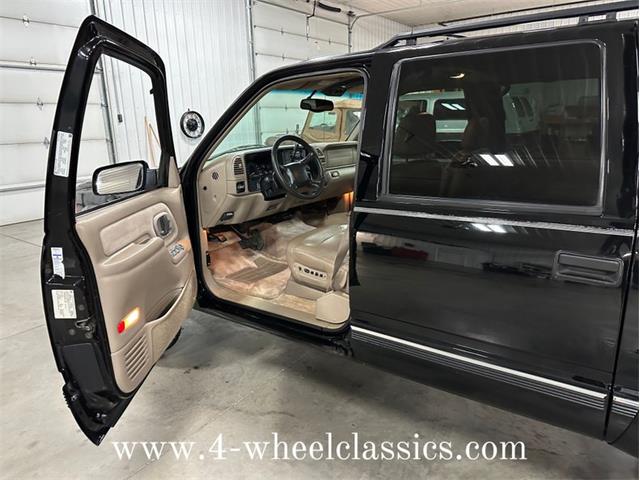 1999 Chevrolet Suburban (CC-1682152) for sale in Holland , Michigan