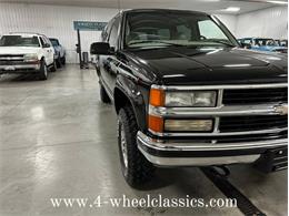 1999 Chevrolet Suburban (CC-1682152) for sale in Holland , Michigan