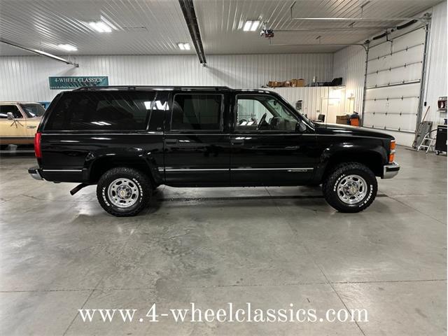 1999 Chevrolet Suburban (CC-1682152) for sale in Holland , Michigan
