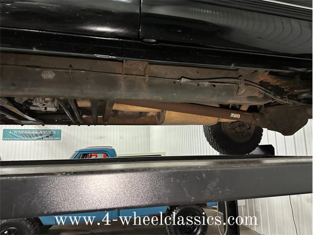 1999 Chevrolet Suburban (CC-1682152) for sale in Holland , Michigan