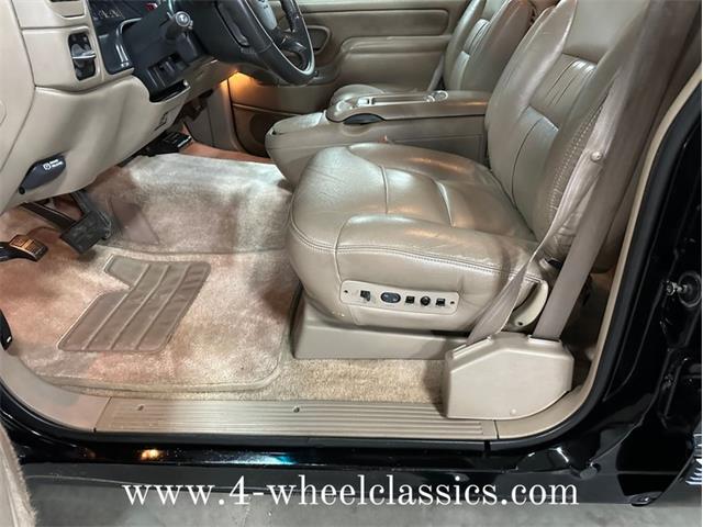 1999 Chevrolet Suburban (CC-1682152) for sale in Holland , Michigan