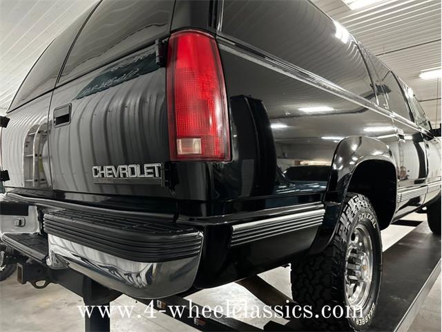1999 Chevrolet Suburban (CC-1682152) for sale in Holland , Michigan