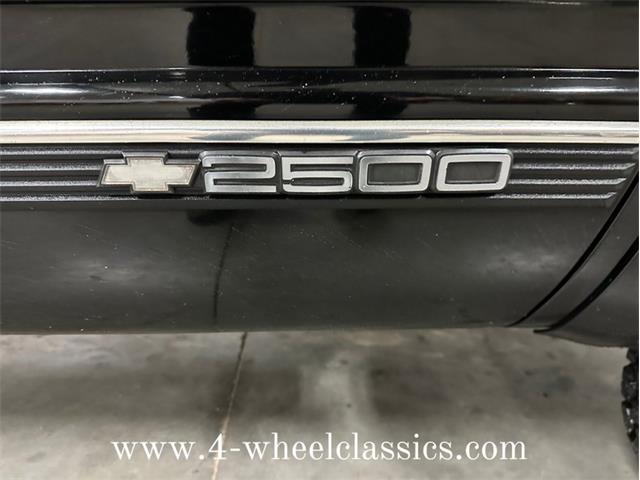 1999 Chevrolet Suburban (CC-1682152) for sale in Holland , Michigan