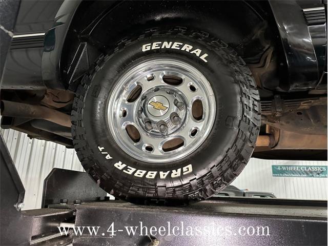 1999 Chevrolet Suburban (CC-1682152) for sale in Holland , Michigan