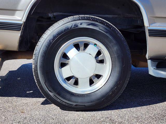 1999 GMC Suburban (CC-1682836) for sale in Hope Mills, North Carolina