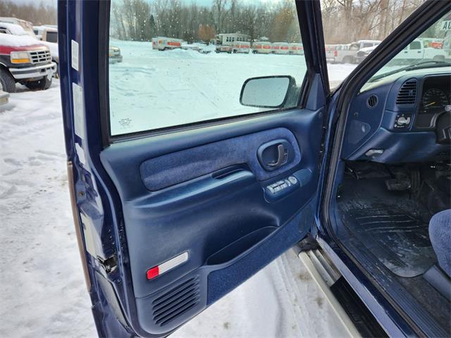 1995 GMC Suburban (CC-1682942) for sale in Lolo, Montana