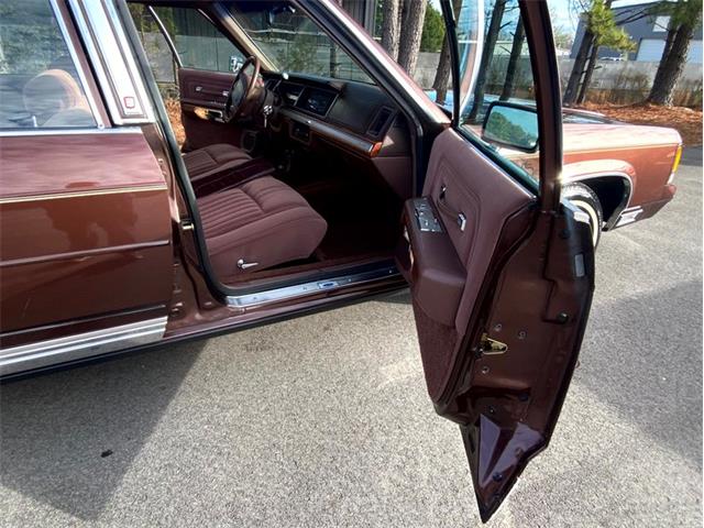 1991 Ford Crown Victoria (CC-1688072) for sale in Greensboro, North Carolina