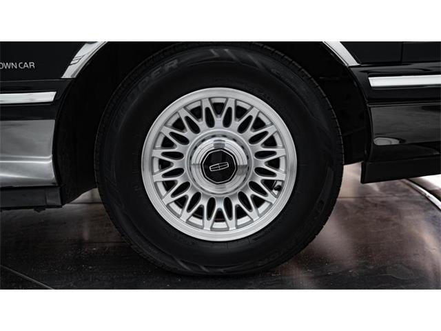 1996 Lincoln Town Car (CC-1688414) for sale in St. Louis, Missouri