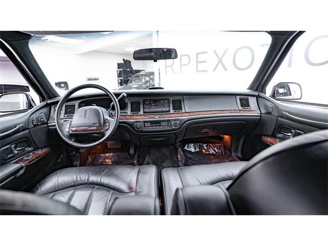 1996 Lincoln Town Car (CC-1688414) for sale in St. Louis, Missouri