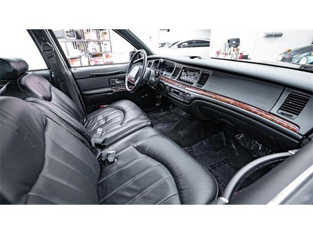1996 Lincoln Town Car (CC-1688414) for sale in St. Louis, Missouri