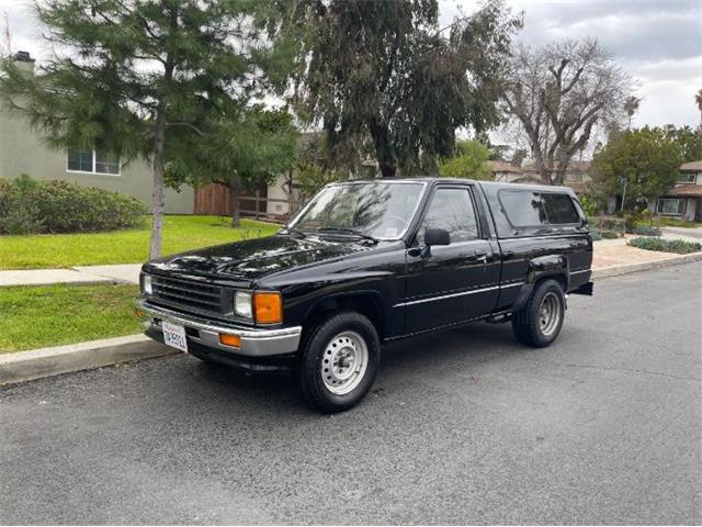 1987 Toyota Pickup (CC-1689861) for sale in Cadillac, Michigan