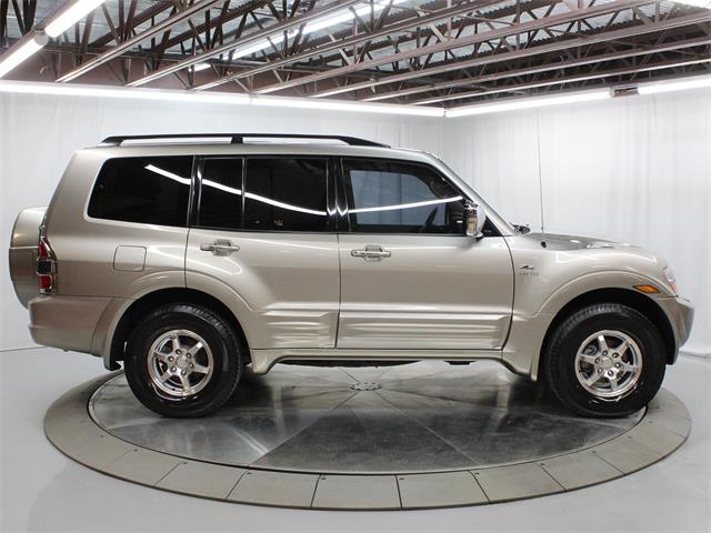 2001 Mitsubishi Montero (CC-1693321) for sale in Christiansburg, Virginia
