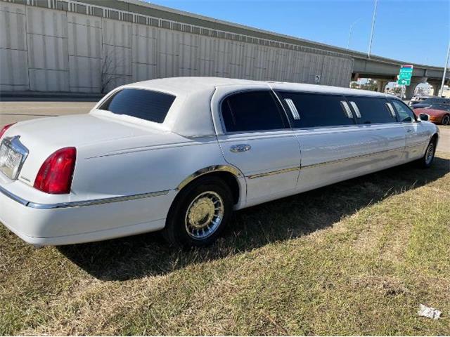 2000 Lincoln Town Car (CC-1694915) for sale in Cadillac, Michigan