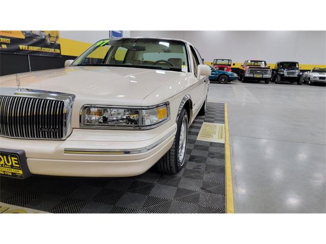 1997 Lincoln Town Car (CC-1699889) for sale in Mankato, Minnesota