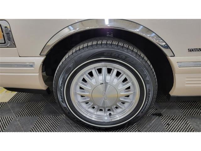 1997 Lincoln Town Car (CC-1699889) for sale in Mankato, Minnesota