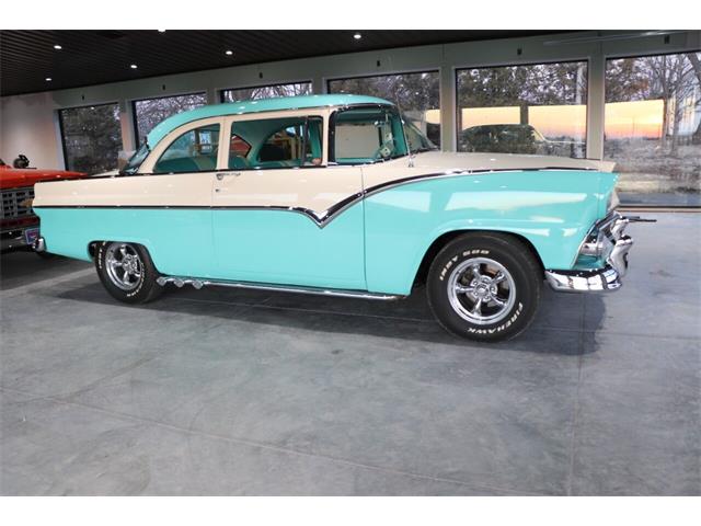 1955 Ford Crestline (CC-1701641) for sale in Clarence, Iowa