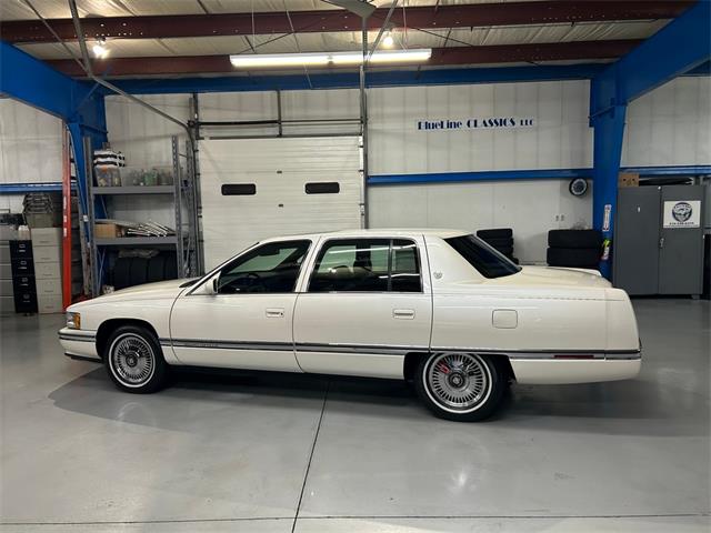 1994 Cadillac Sedan DeVille (CC-1702751) for sale in North Royalton, Ohio