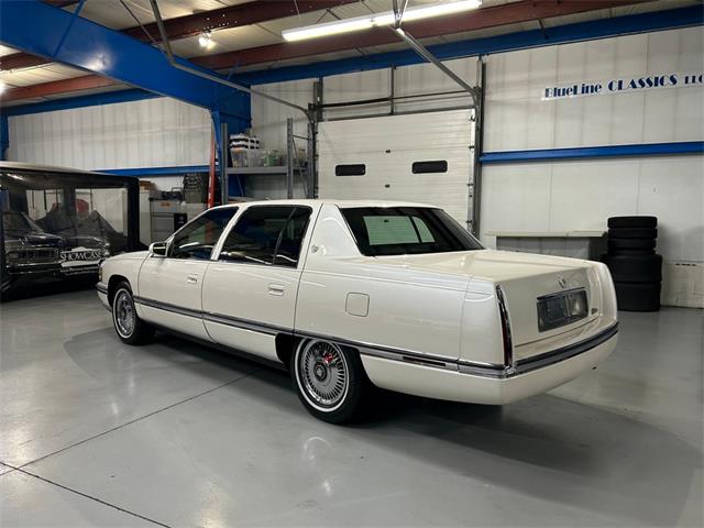1994 Cadillac Sedan DeVille (CC-1702751) for sale in North Royalton, Ohio