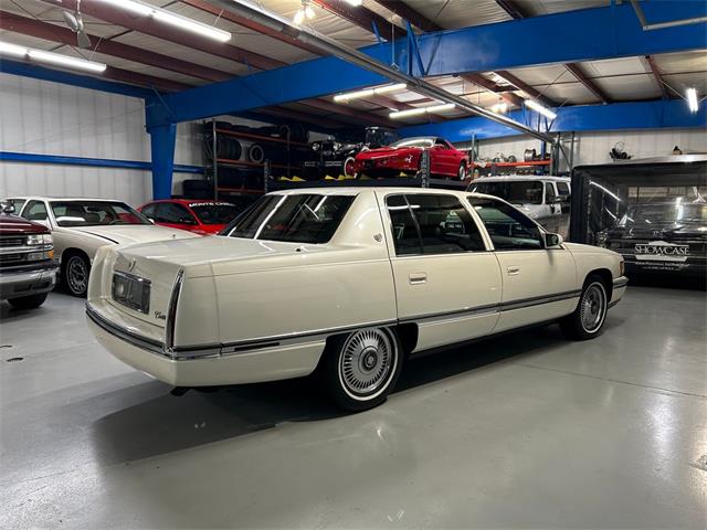 1994 Cadillac Sedan DeVille (CC-1702751) for sale in North Royalton, Ohio