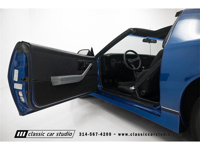 1987 Chevrolet Camaro IROC-Z (CC-1703996) for sale in St. Louis, Missouri