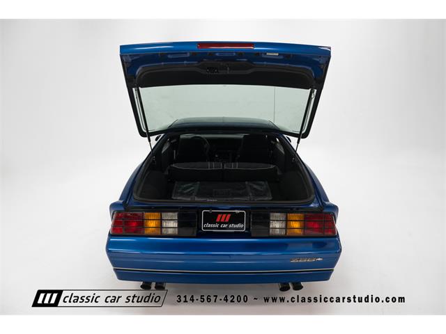 1987 Chevrolet Camaro IROC-Z (CC-1703996) for sale in St. Louis, Missouri