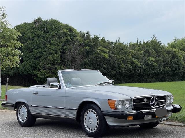 1987 Mercedes-Benz 560SL (CC-1706625) for sale in Southampton, New York