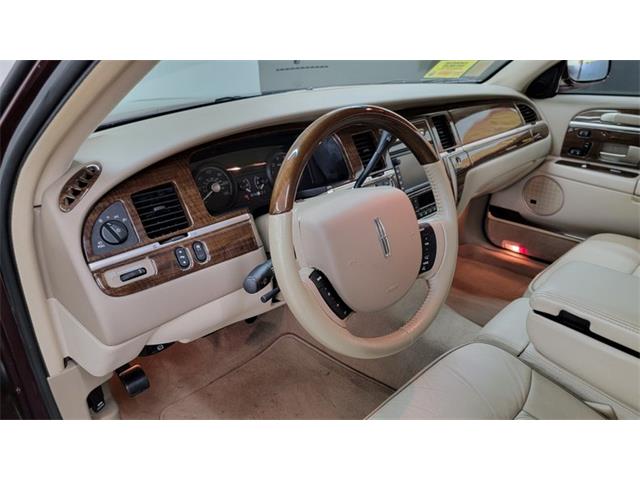 2007 Lincoln Town Car (CC-1707138) for sale in Mankato, Minnesota