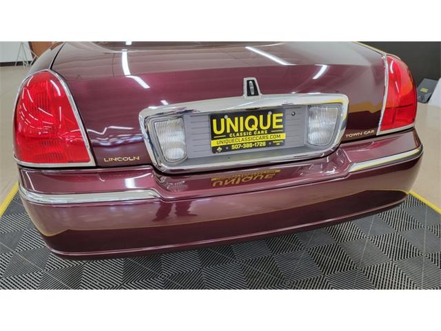 2007 Lincoln Town Car (CC-1707138) for sale in Mankato, Minnesota