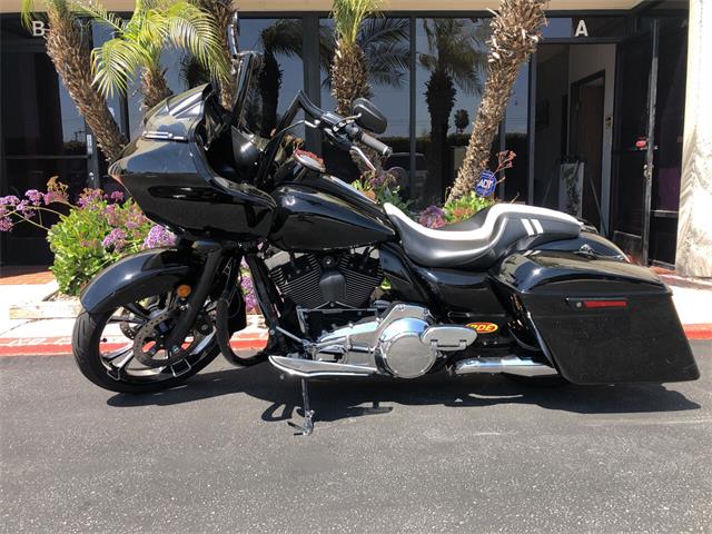 2016 Harley-Davidson Road Glide (CC-1710143) for sale in Brea, California