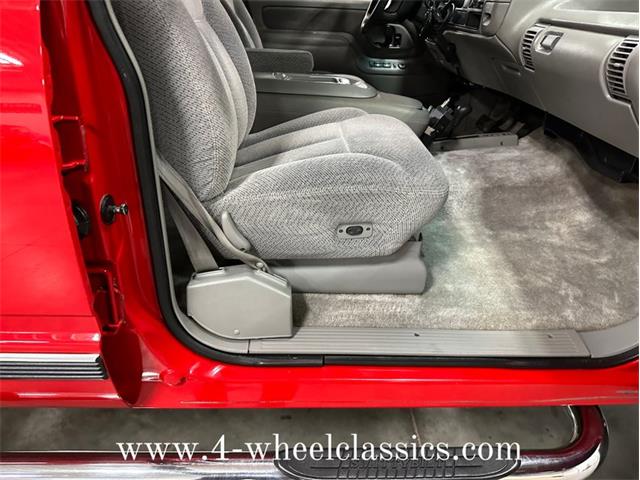 1995 Chevrolet Suburban (CC-1711800) for sale in Holland , Michigan