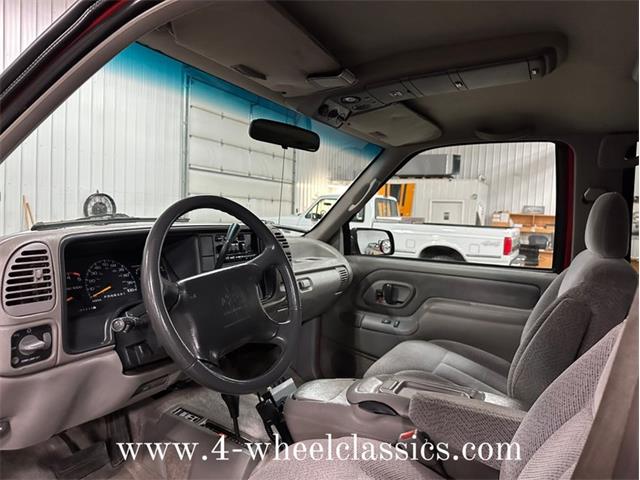 1995 Chevrolet Suburban (CC-1711800) for sale in Holland , Michigan
