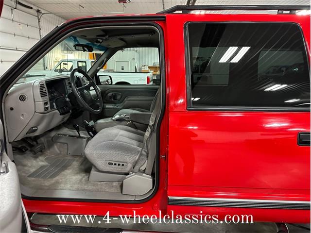 1995 Chevrolet Suburban (CC-1711800) for sale in Holland , Michigan