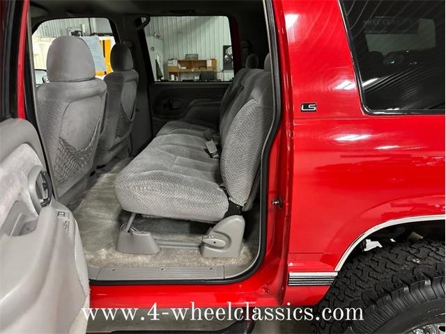 1995 Chevrolet Suburban (CC-1711800) for sale in Holland , Michigan