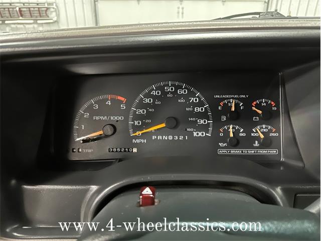 1995 Chevrolet Suburban (CC-1711800) for sale in Holland , Michigan