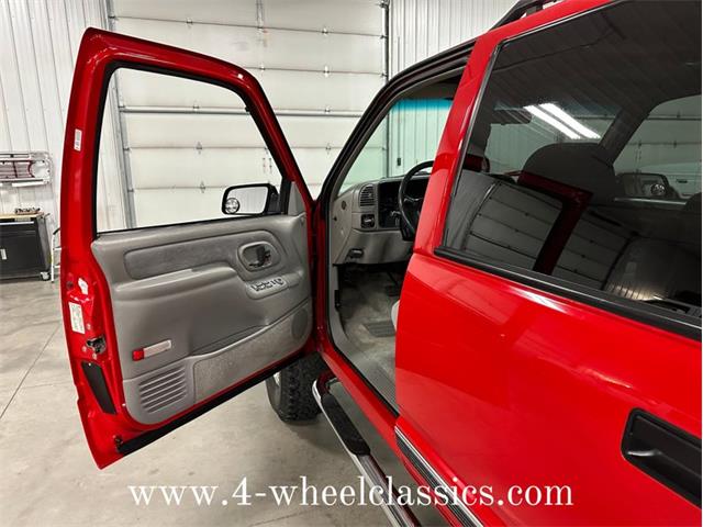 1995 Chevrolet Suburban (CC-1711800) for sale in Holland , Michigan