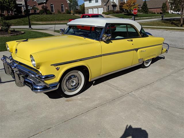 1954 Ford Crestline Victoria (CC-1717318) for sale in Greenwood, Indiana