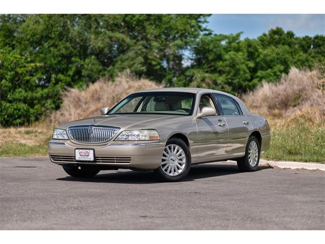 2004 Lincoln Town Car (CC-1710747) for sale in Winter Garden, Florida