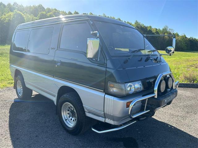 1992 Mitsubishi Delica (CC-1718115) for sale in cleveland, Tennessee