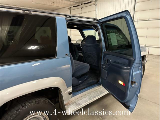 1995 Chevrolet Suburban (CC-1718627) for sale in Holland , Michigan