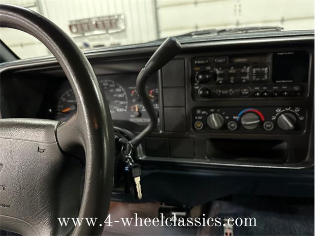 1995 Chevrolet Suburban (CC-1718627) for sale in Holland , Michigan