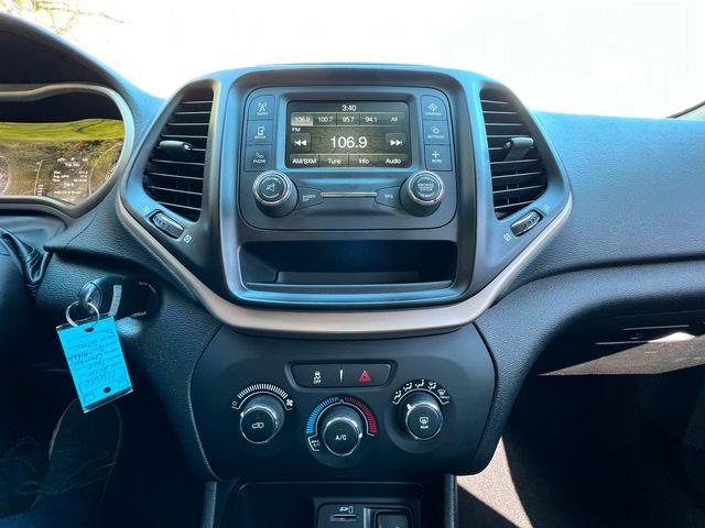 2016 Jeep Cherokee (CC-1722152) for sale in Seattle, Washington