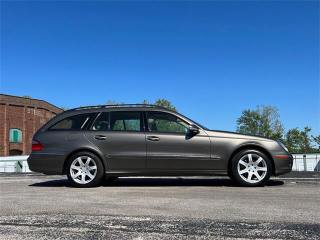 2008 Mercedes-Benz E-Class (CC-1724346) for sale in Saint Charles, Missouri