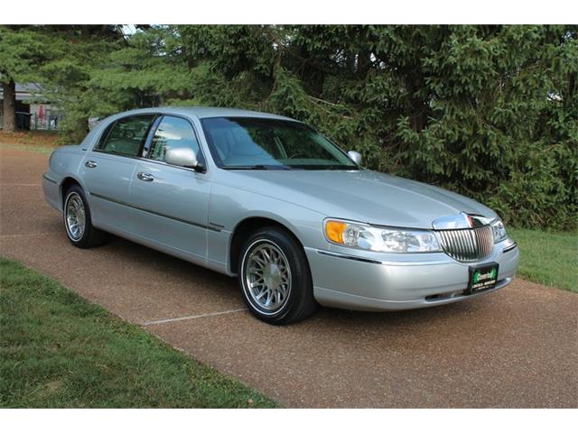 2001 Lincoln Town Car for Sale ClassicCars CC 1725286