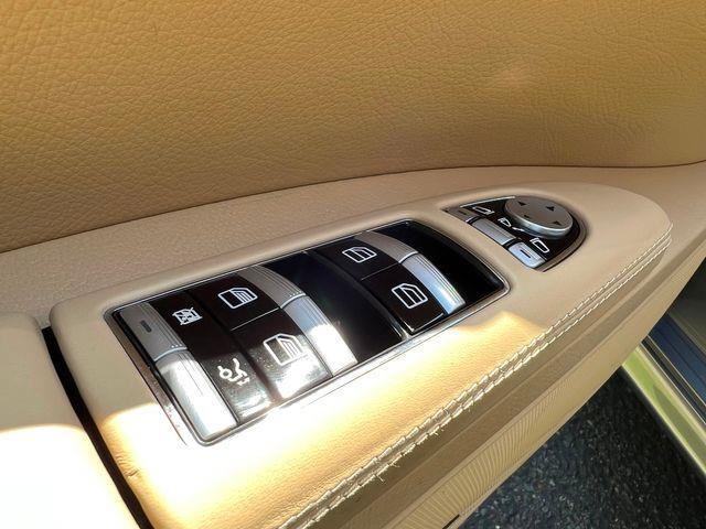 2010 Mercedes-Benz S-Class (CC-1725452) for sale in Seattle, Washington